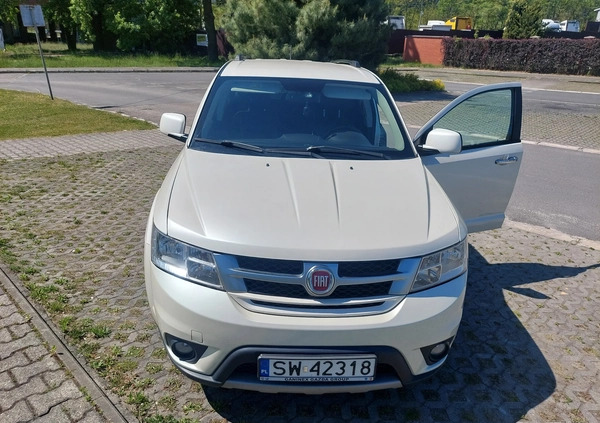 Fiat Freemont cena 42000 przebieg: 245000, rok produkcji 2013 z Świętochłowice małe 191